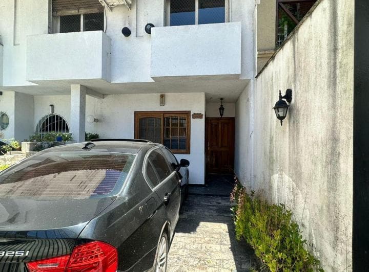 Blanco Encalada 3900, Casa Tipo Duplex, 4 Ambientes C/patio - Terraza - Parrilla - Cochera - Belgrano R - 2