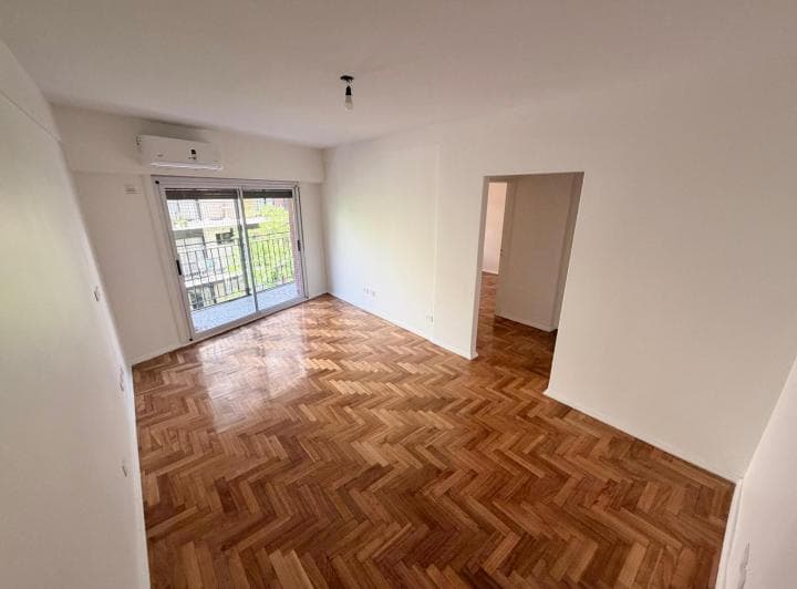 Departamento de 3 Ambientes Al Frente Totalmente Reciclado en Palermo. - 2