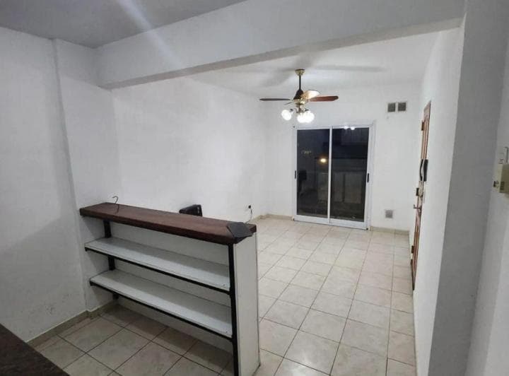 Depto 2 Amb en Venta - Centro de Muñiz - 40 m² con Cochera Incluida - 5