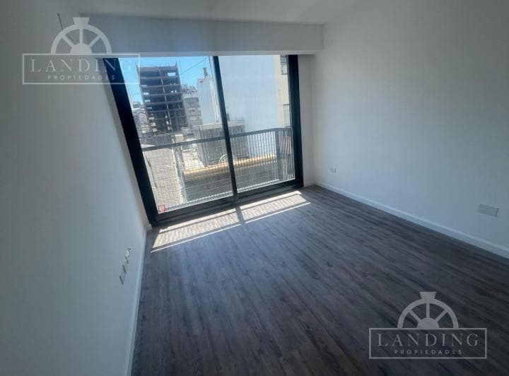 Venta Departamento Dos Ambientes: Edificio Acondicionado a Nuevo - 3