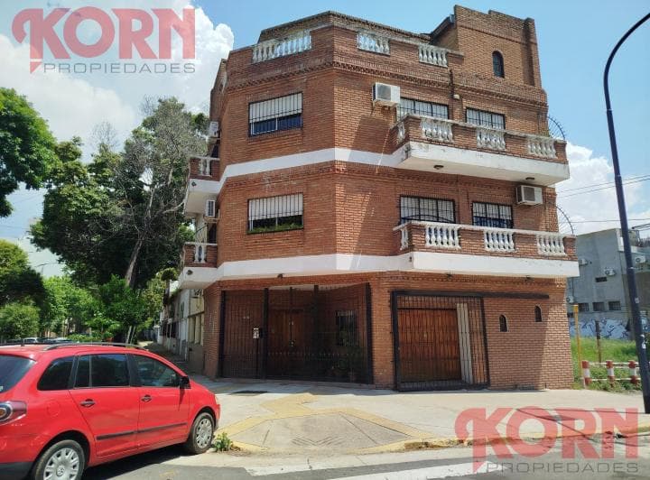 Venta Casa de 4 Ambientes con Dependencia, Cochera y Terraza en Villa Urquiza - 3