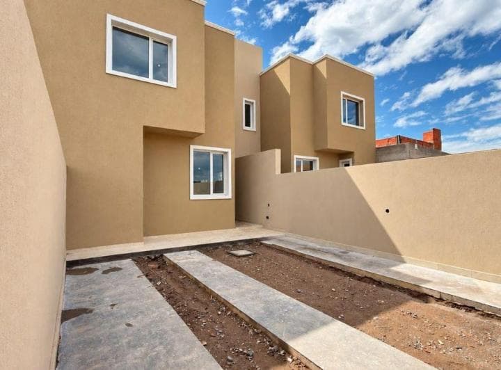Venta Dúplex de 3 Dorm. y 3 Baños Confluencia Rural - Neuquen - 2