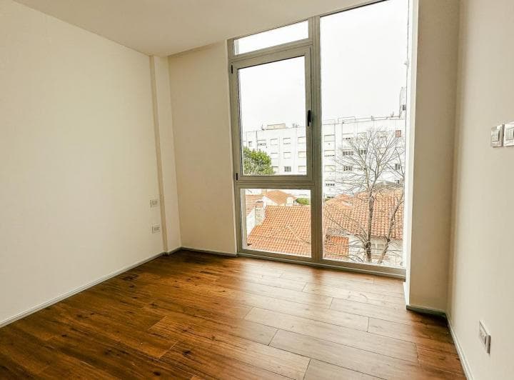 Alquiler Departamento 2 Ambientes Zona Guemes con Cochera - 5