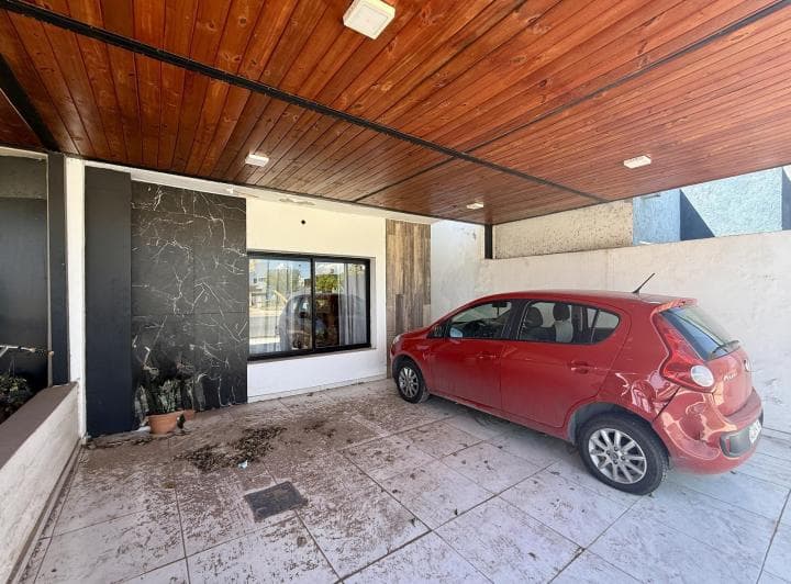 Duplex 3 Dor en Docta Sobre Av Principal, a m de La Guardia - 3