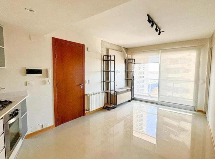 Dto 1 Dormitorio con Vista Al Rio y Cochera - 2