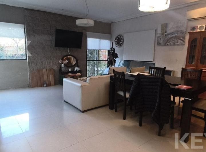 Casa en Venta de Dos Dorm./ Los Hornos/ Posible Apto Banco - 3