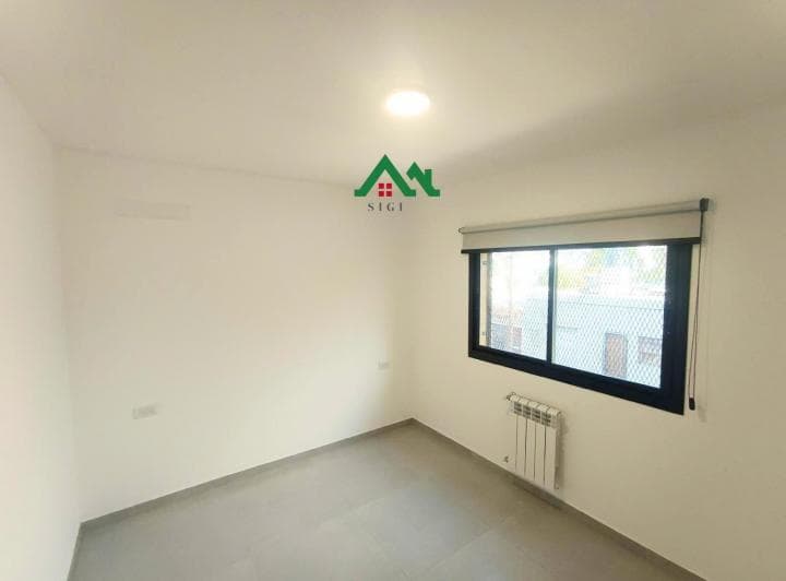 Casa en Venta de 2 Dorm. en Barrio Alto Alberdi a Estrenar Desocupado con Cochera - 5
