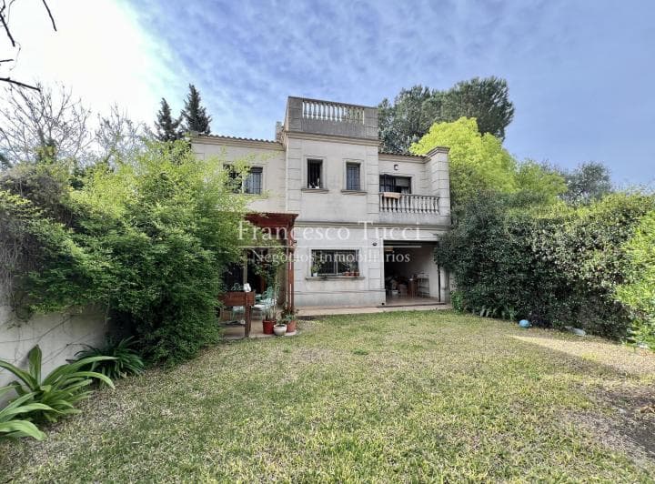 Casa en Venta 5 Ambientes con Parque San Antonio de Padua - 2