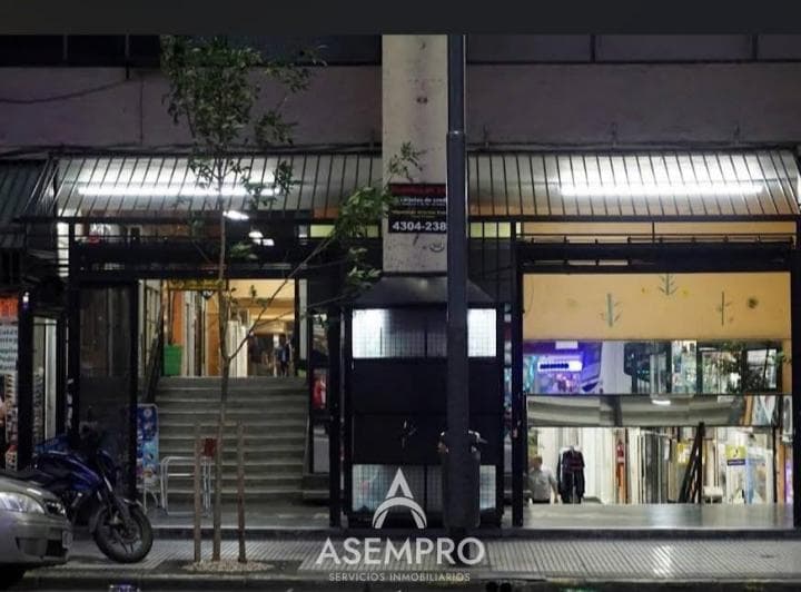 Local en Venta en Galeria Av Entre Rios Al 1000 - 2