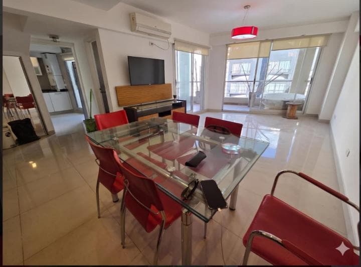 Venta Amplio 2 Ambientes con Cochera en Recoleta - 2