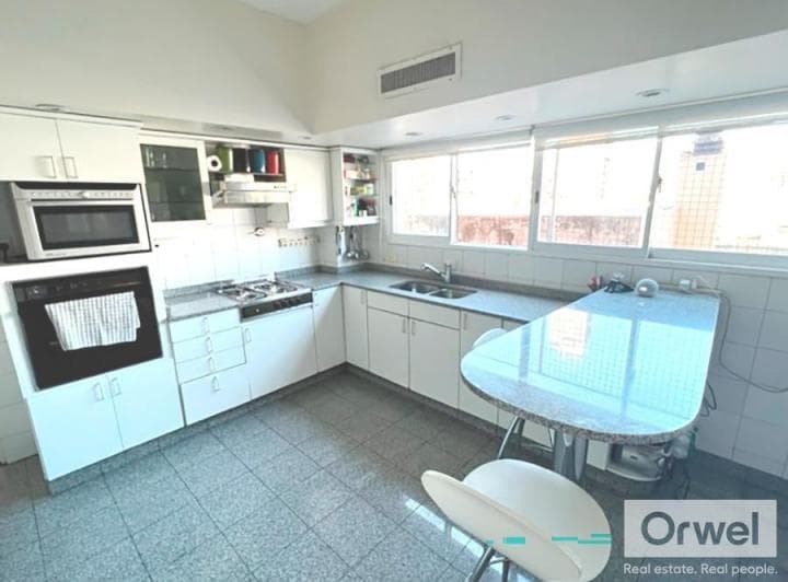 Torre. Excelente Piso 4 y 5 Dorm.. 2 Cocheras con Muebles - 4