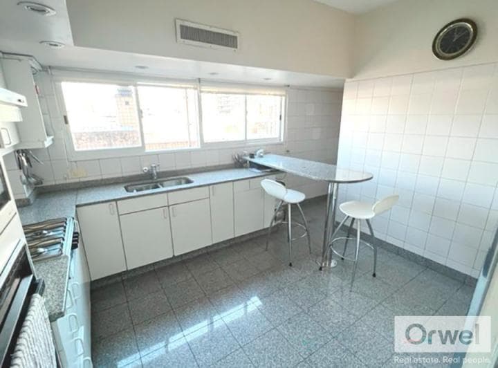 Torre. Excelente Piso 4 y 5 Dorm.. 2 Cocheras con Muebles - 2