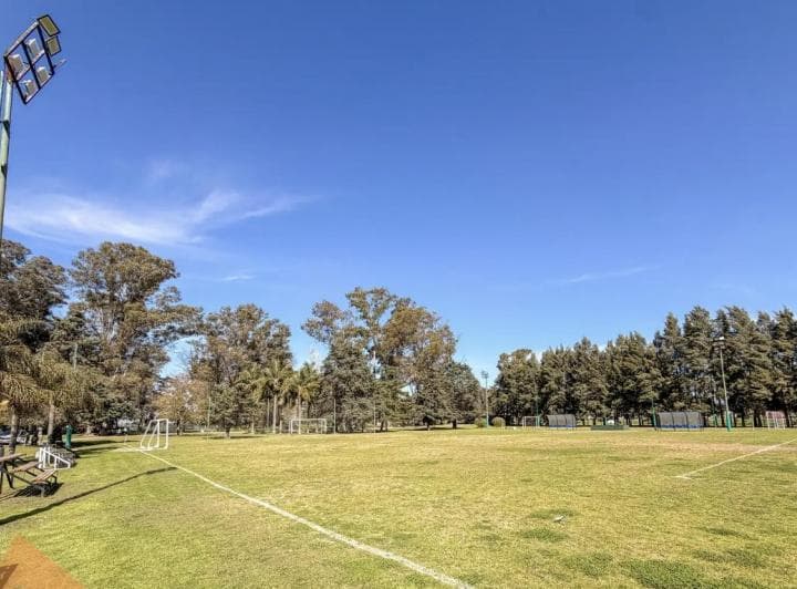 Lote en Venta Barrio Privado La Candida, La Plata - 4
