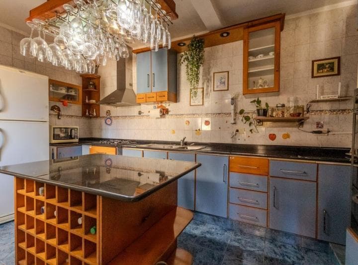Tipo Casa en Venta 4 Amb Patio, Terraza, Quicho y Local. - 3