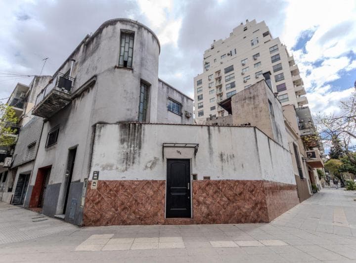 Tipo Casa en Venta 4 Amb Patio, Terraza, Quicho y Local. - 2