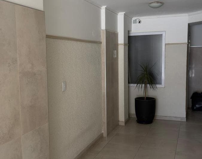 Alquiler B° General Paz 1 Dormitorio con Balcón Al Frente - 2