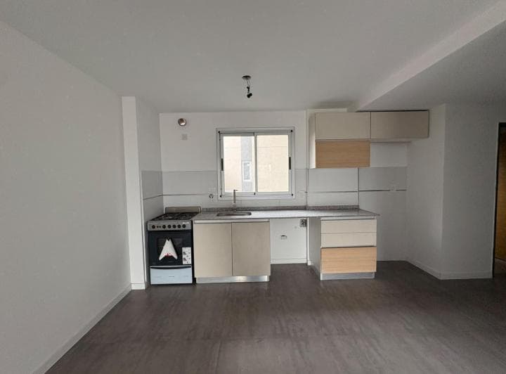 Venta | Monoambiente C/ Balcón a Estrenar | Flores 2° "A" - 3