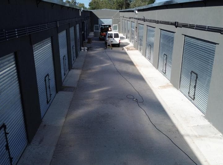 Galpón de 28,60 m² en Fisherton - 2