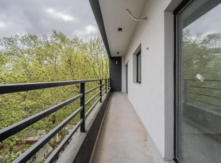 Venta Departamento Tres Ambientes a Estrenar con Balcón Corrido en San Martín - 2