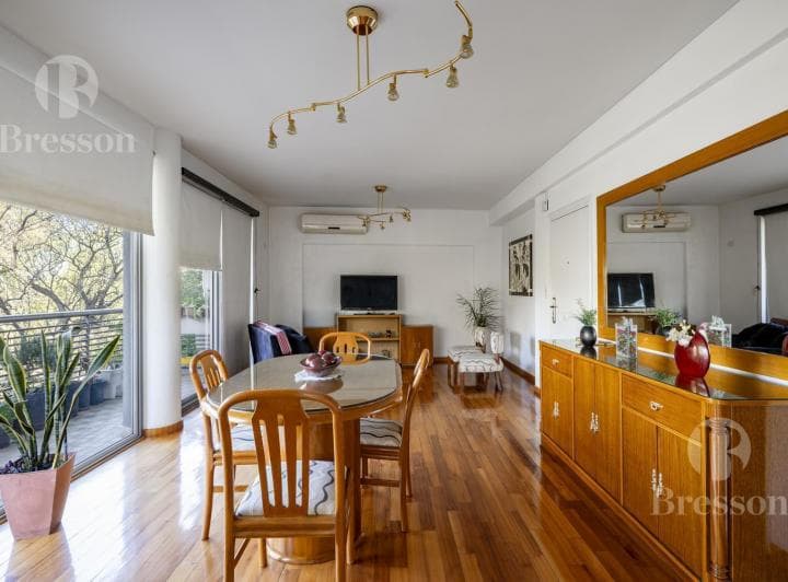 Venta Departamento 3 Ambientes Super Luminoso con Cochera en Parque Chacabuco - 2