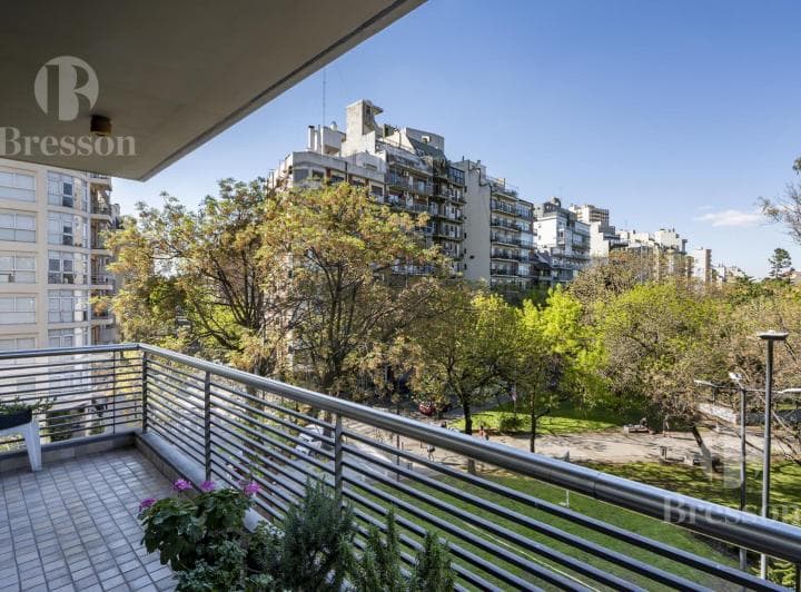 Venta Departamento 3 Ambientes Super Luminoso con Cochera en Parque Chacabuco - 3