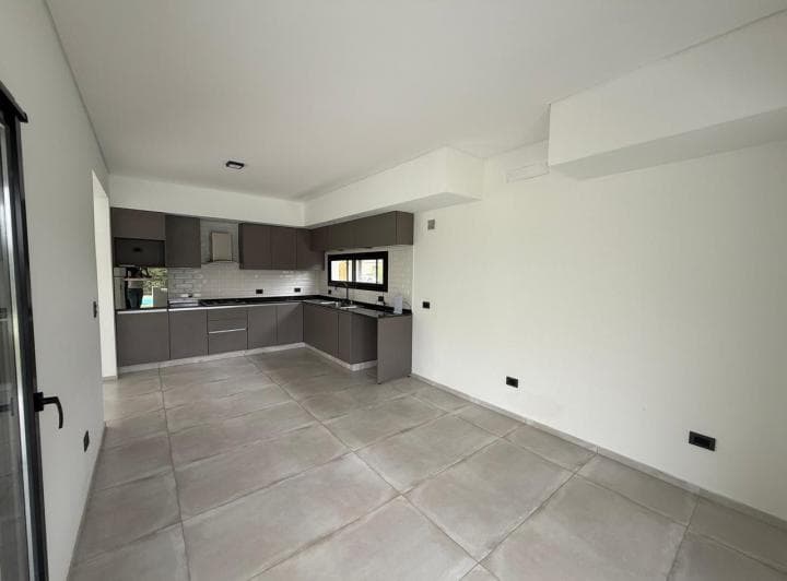 Casa en Alquiler en San Matias! Impecable! - 3