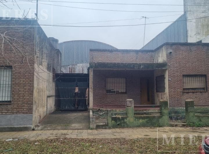 Excelente Propiedad Industrial Sobre Lote de 6.785 m² en San Fernando - 5