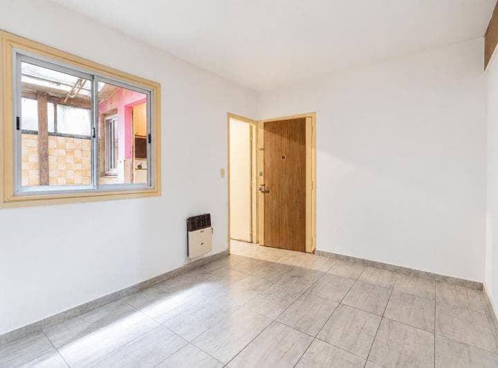 Departamento 2 Ambientes con Patio - a Remodelar - San Cristobal - Venta - 3