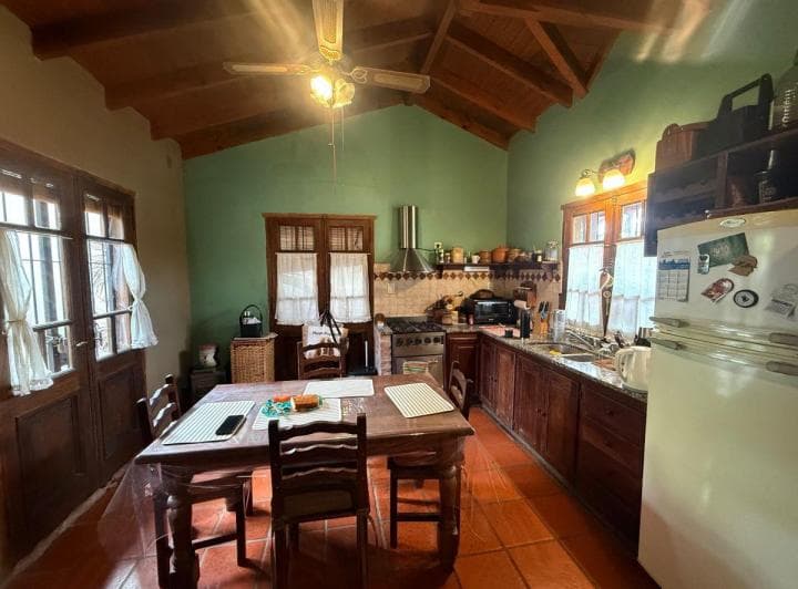 Casa en Venta en Ranelagh Zona El Martillo. 3 Amb + Guarda Útiles. Parrilla. - 2
