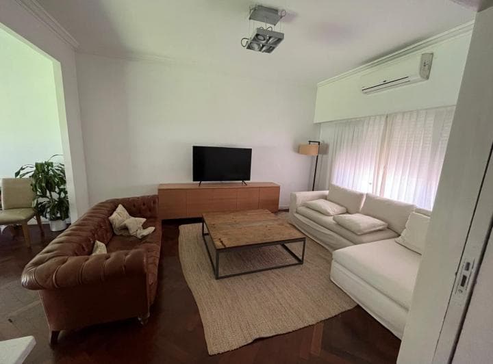 Excelente Chalet en Venta en La Lucila - 3