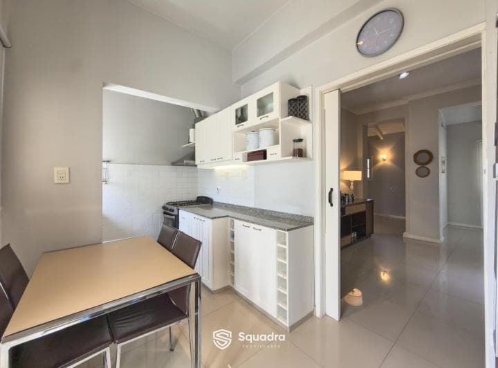 Venta - Casa de 3 Dorm. con Patio y Parrillero - Barrio Abasto, Rosario. - 2