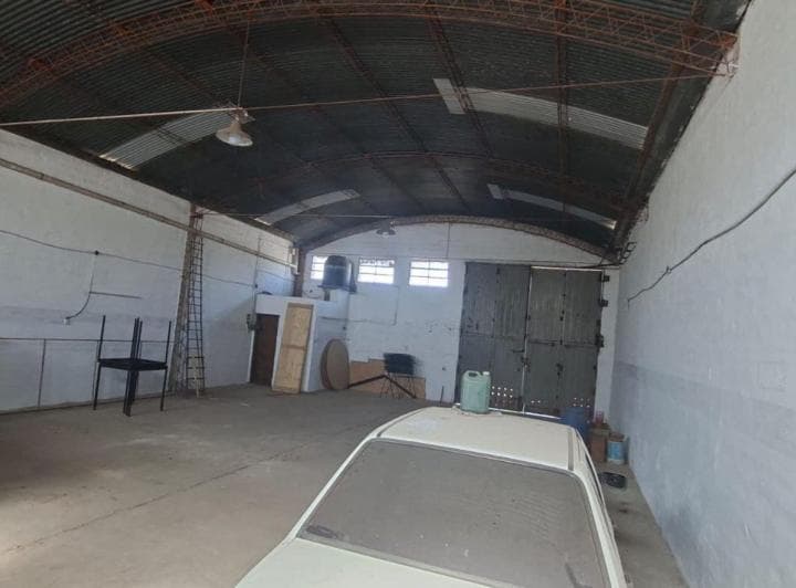 Venta Galpón + Casa 2 Dorm Malvinas Arg. Córdoba - 2