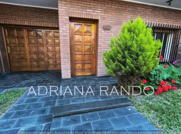 Lote Propio de 8.66 X 20.78 - Casa de 5 Ambientes en Dos Plantas con Garage – Patio y Jardin - 4