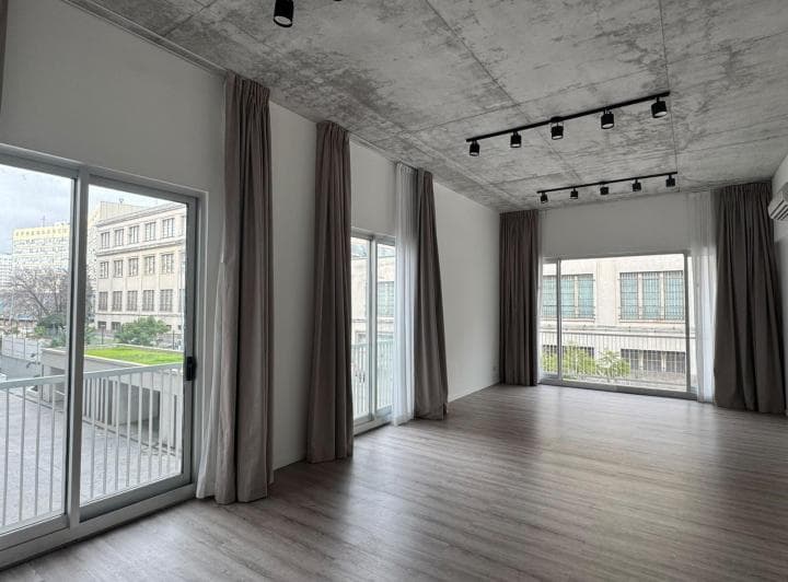 Excelente Loft en Alquiler en Distrito Quartier. - 3