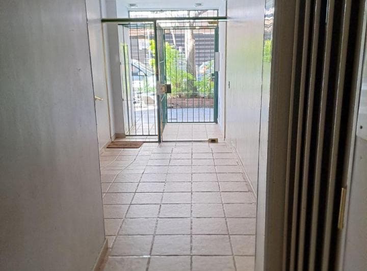 Ciudad de La Paz Esq. Manuela Pedraza, Excel. Amb. 2° Fte, 30, 44 m², Muy Lumin. - 2