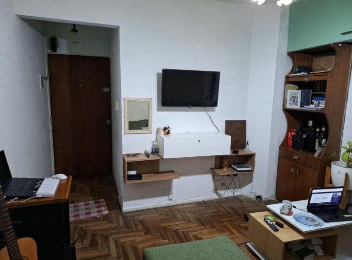 Apto Crédito. Buena Distribución y Ubicación. Cerca del Subte. Balcon - 5