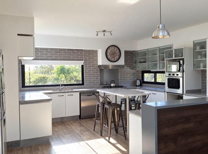 Casa en Venta de 6 Ambientes en San Matias con Pileta y Galeria Cerrada con Permuta - 5