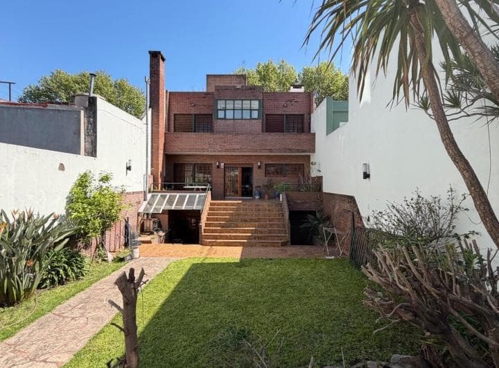Casa en Versalles con Jardín y Pileta - 2