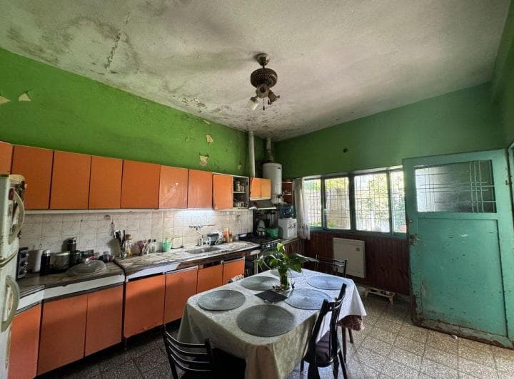Venta Casa 3amb Parque Cochera Terraza a Refaccion - 4