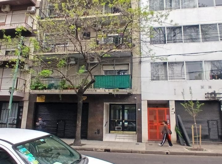 Venta Departamento 3 Ambientes Contrafrente en Abasto - 4