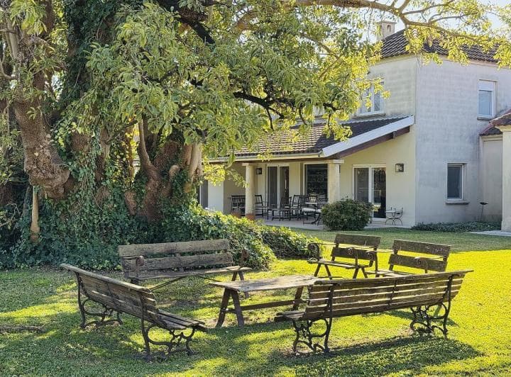 Casa en Venta en Ayres de Pilar en Doble Lote. - 4