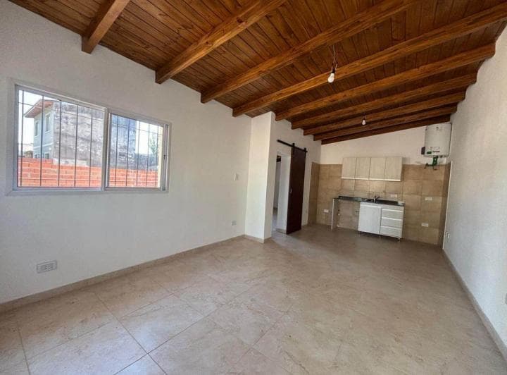 Casa en Alquiler de 1 Dormitorio en Roldán - 4