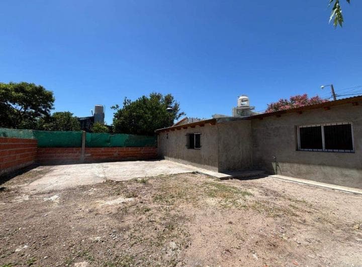 Casa en Alquiler de 1 Dormitorio en Roldán - 3