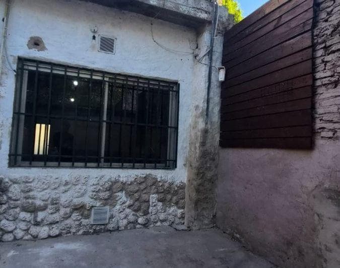 Alquiler Casa 2 Dorm. con Cochera Vélez Sarfield 1800 - 5