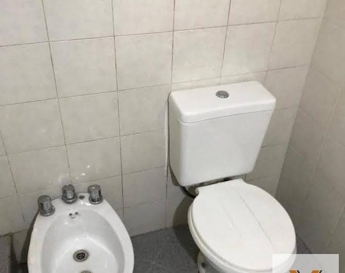 Casa en Venta - 2 Dorm. 1 Baño - Cochera - 270 m² - Los Hornos, La Plata - 5