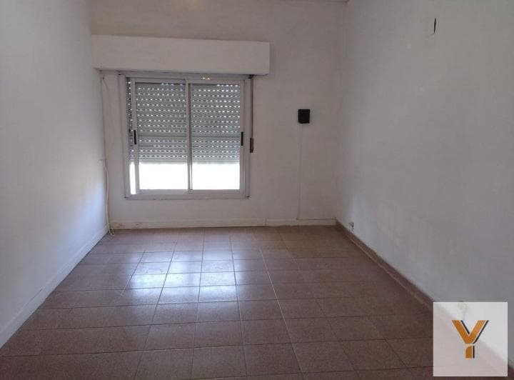 Casa en Venta - 2 Dorm. 1 Baño - Cochera - 270 m² - Los Hornos, La Plata - 3