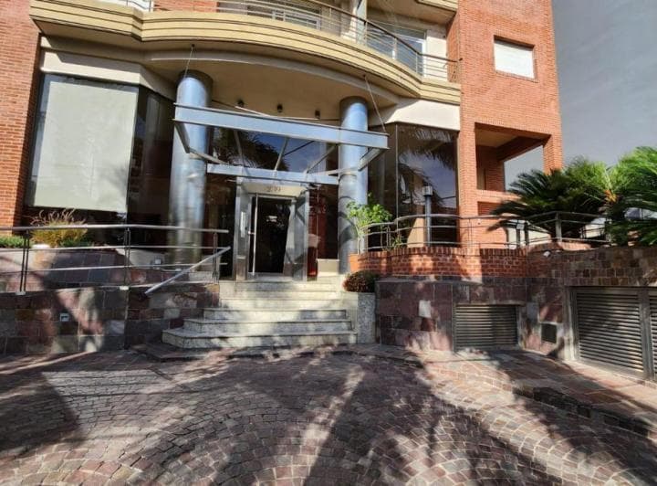 Departamento en Venta - 2 Dorm. 2 Baños - La Matanza - 3