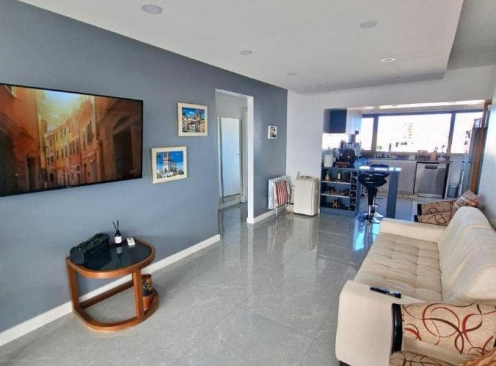 Venta Departamento 3 Ambientes con Balcón, Cochera y Vista Panoramica. Güemes - 5