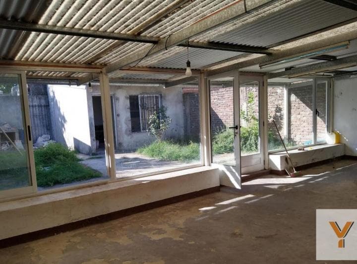 Casa en Venta - 5 Dorm. 2 Baños - 120 m² - Junin - 2