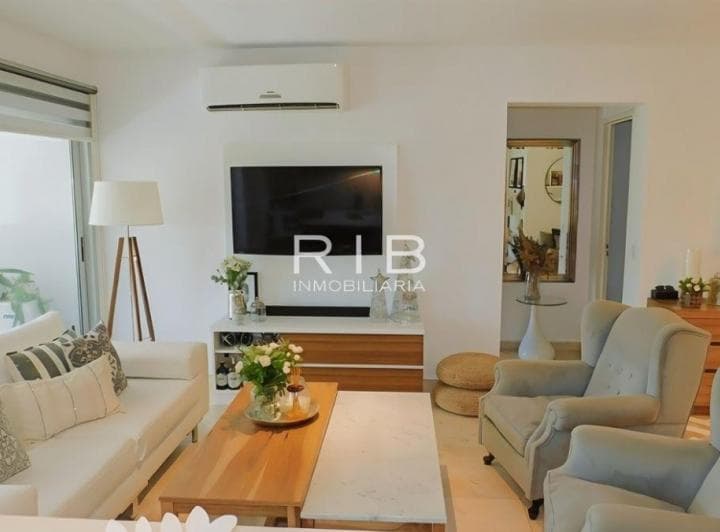 Bouquet I - con Renta - 2 Ambientes con 2 Cocheras - 110 m² Totales - 3